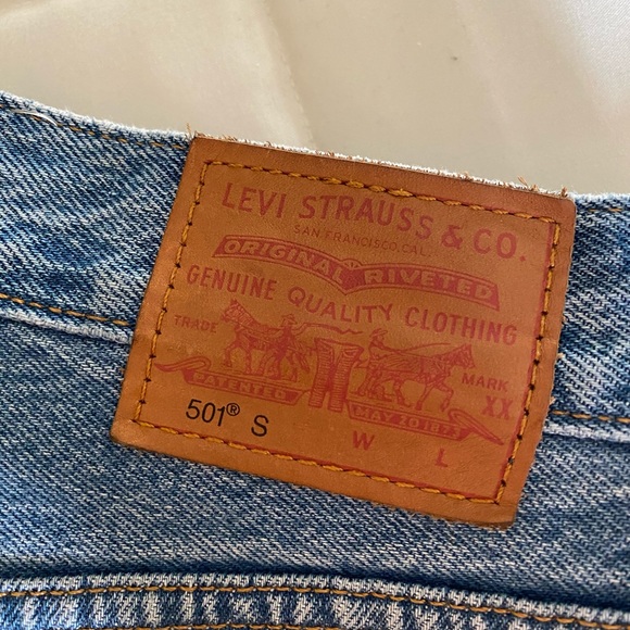 levis - Picture 3 of 3
